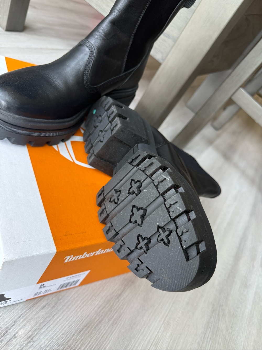 Timberland Black Everleigh Chelsea Ankle Boots - Picture 2 of 7